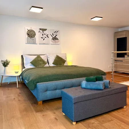 Prazska - Apartment *