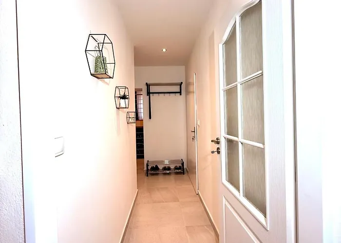 Prazska - Apartment *